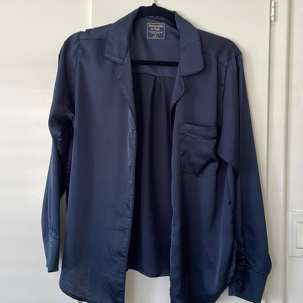 Women’s Abercrombie & Fitch button down